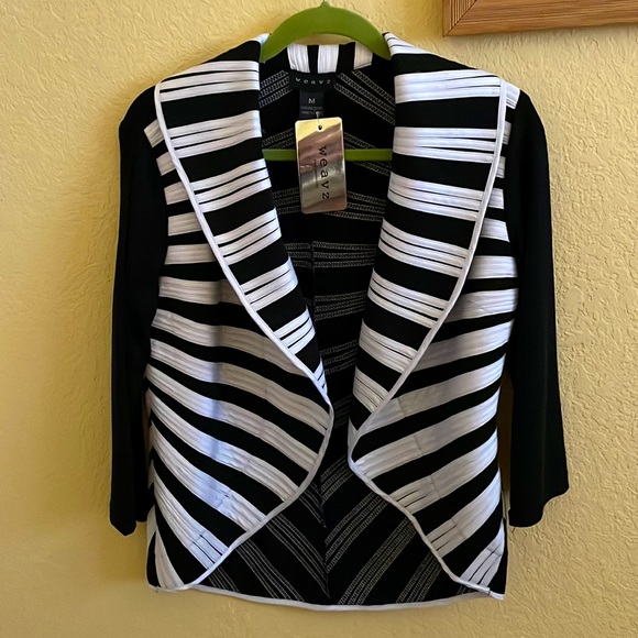 Weavz Classy Black and White Jacket - Picture 1 of 6